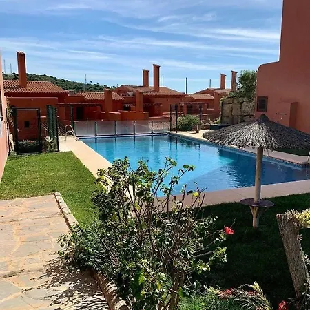 Apartamento De Dos Dormitorios Y Un Bano Con Piscinas Y Jardines Cercano A La Playa Estepona Exterior photo