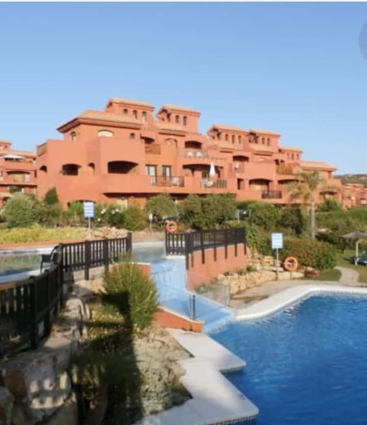 Apartamento De Dos Y Un Bano Con Piscinas Y Jardines Cercano A La Playa